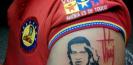 Un tatouage de la signature d'Hugo Chavez